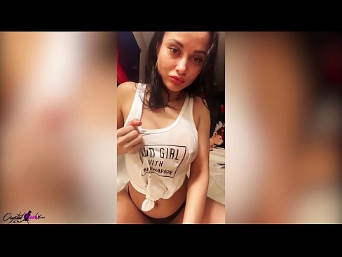 ❤️ Rintava kaunis nainen runkkaa pilluaan ja hyväilee valtavia tissejään märässä t-paidassaan ️ Pornovideo at porn fi.canalblog.xyz
